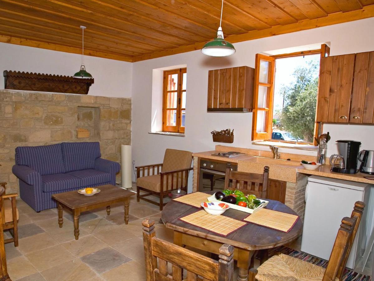 Eveleos Country House Tochni Bagian luar foto